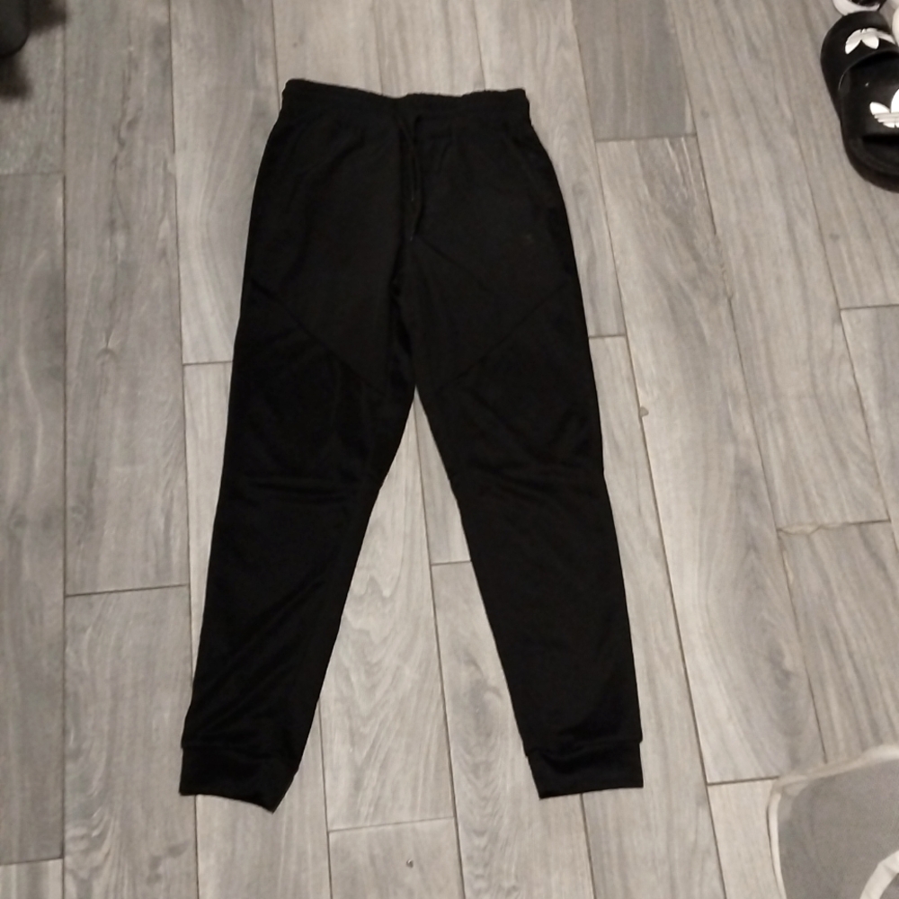 Black joggers woman's